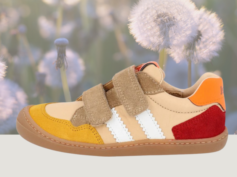 Wussten Sie, dass ca. die Hälfte aller Kinder zu enge Schuhe trägt? Wir beraten Sie gern!